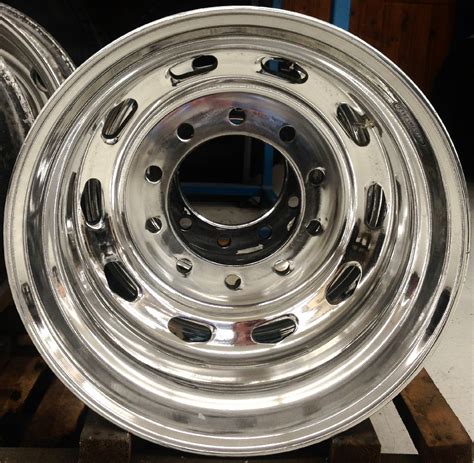 pilot 22.5 aluminum wheels